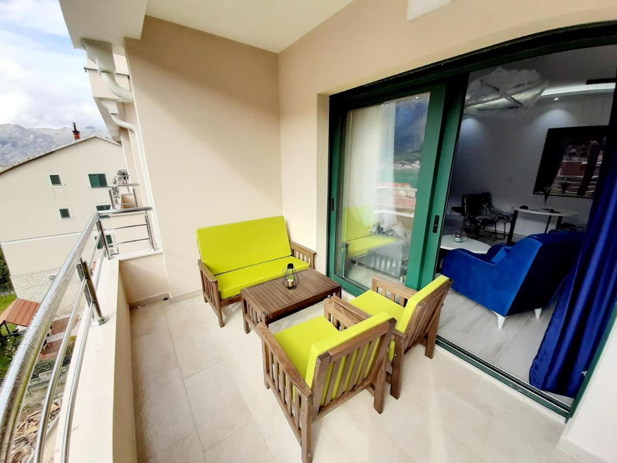 Maritimo Di Cattaro****Lux Apartment With Garage Buitenkant foto