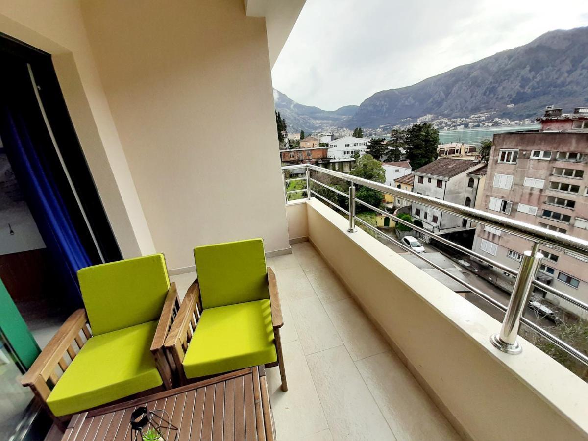 Maritimo Di Cattaro****Lux Apartment With Garage Buitenkant foto
